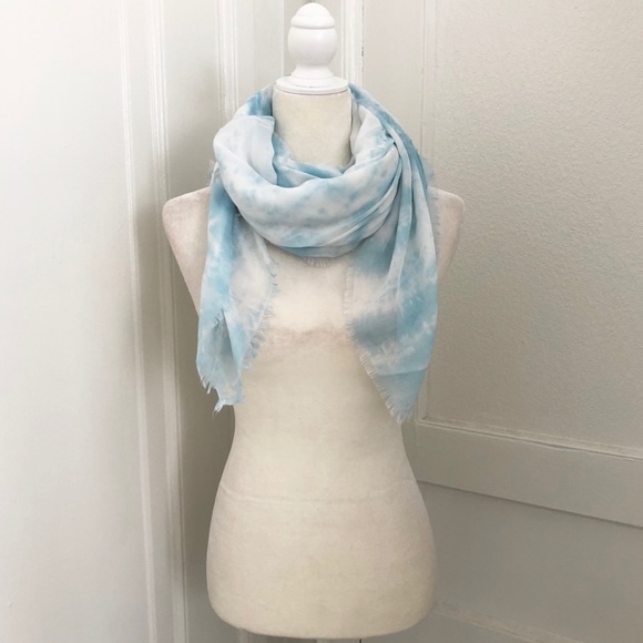 Lightweight Tie Dye Blue Fray Edge Scarf - Picture 2 of 7